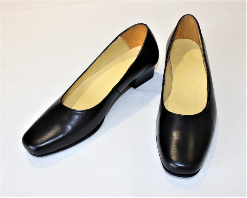 plain black shoes