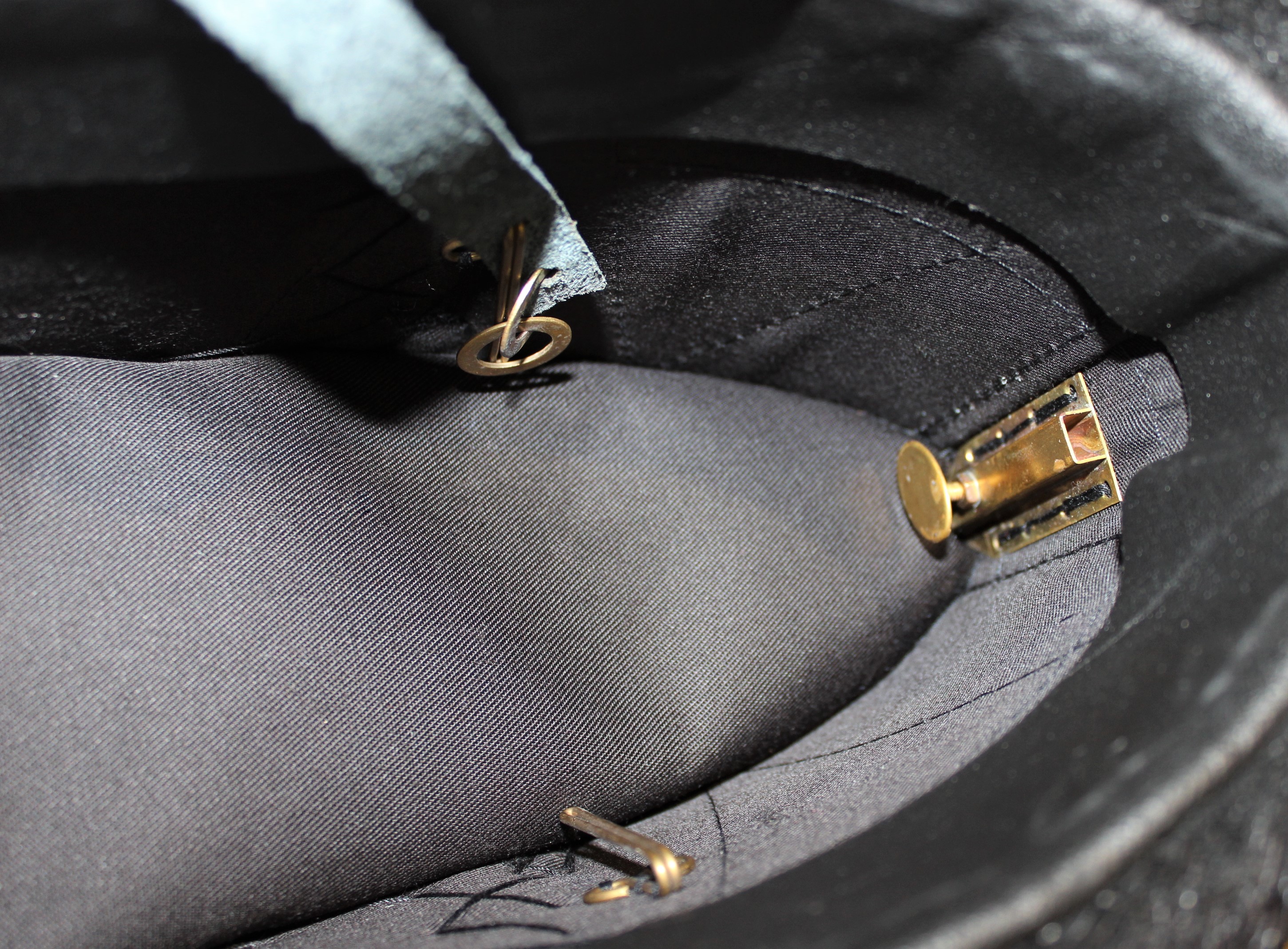 Plume receiving/securing Box The Marching Band Shop